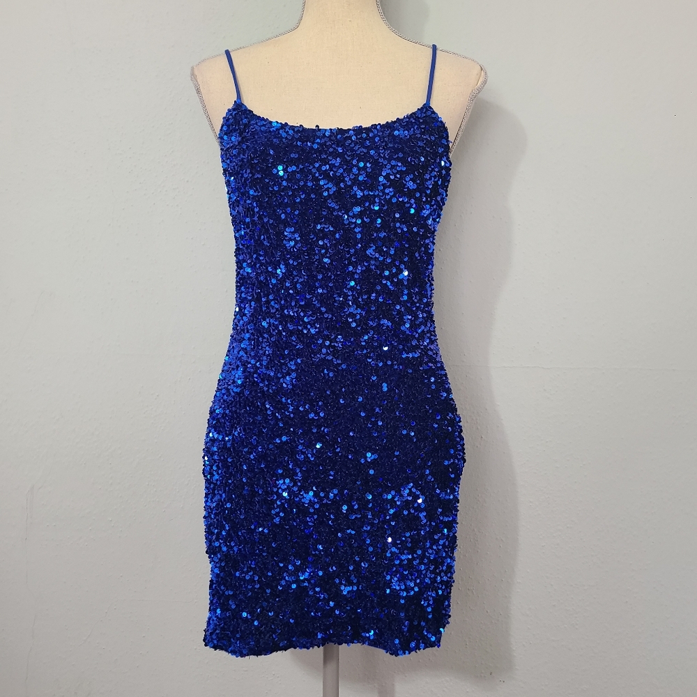 Lucy in the Sky Bodycon Sequin Dress in Royal Blue Size Large